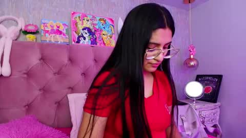 Laurene online show from 02/04/26, 03:23