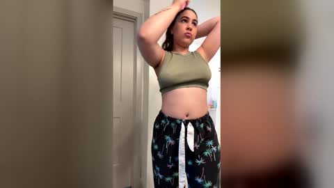 laurenivy online show from 04/02/26, 07:33