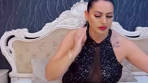 Laura online show from 11/20/25, 03:12