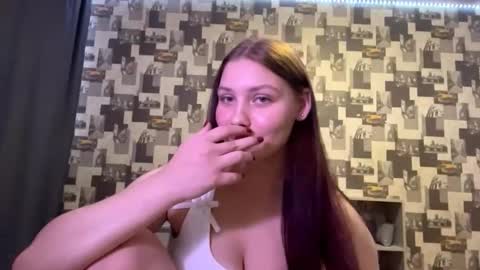 Snapshot of laurenjungling chatting on 09/11/25, 05:13 Hannah online show from 09/11/25, 05:13