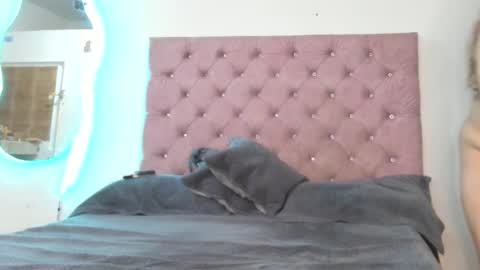 laurenlaine online show from 09/27/25, 02:49