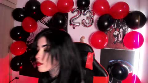  LAUREN INDEPENDENT MODEL HELP ME REACH 100 LIKES PLS  online show from 11/28/25, 10:01