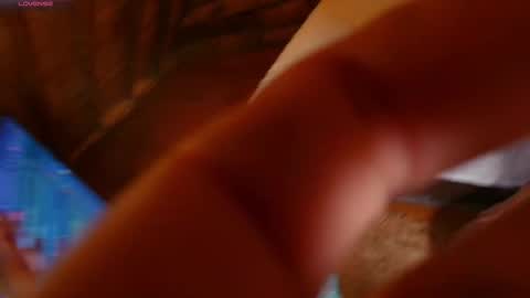 Lauren and Cristopher online show from 11/26/25, 05:08