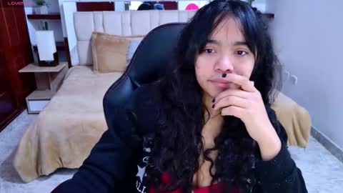 laurent online show from 09/19/25, 03:19