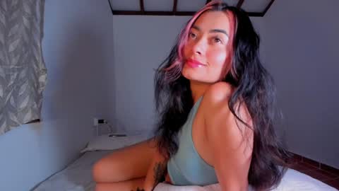 Lucie  online show from 02/01/25, 10:05