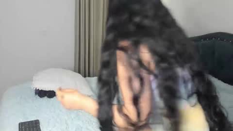 daniela angel     online show from 12/22/25, 02:52