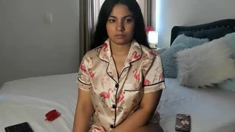 daniela angel     online show from 04/11/26, 06:34