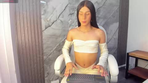 Laurent online show from 05/21/26, 07:10