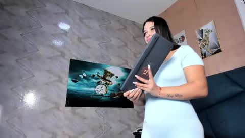 laurenthferrer online show from 06/14/26, 10:17