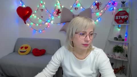 Lauren online show from 02/16/26, 06:37