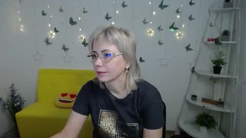 Lauren online show from 03/17/26, 06:28