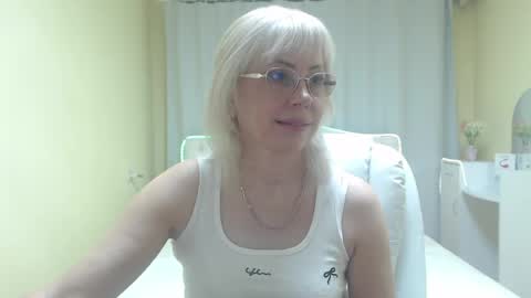 Lauren online show from 05/23/26, 05:34