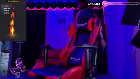 ANA LAURA online show from 12/13/25, 08:36