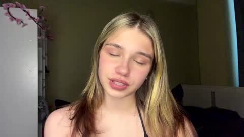 Bella online show from 05/21/26, 11:39