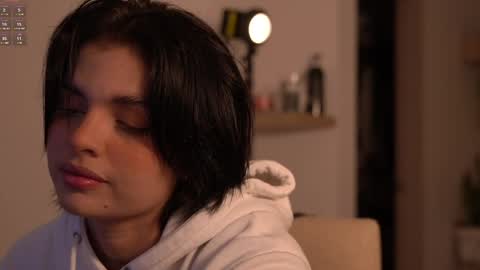 laurita_4 online show from 04/01/26, 12:17