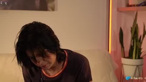 Snapshot of laurita_4 chatting on 06/10/26, 10:58 laurita_4 online show from 06/10/26, 10:58