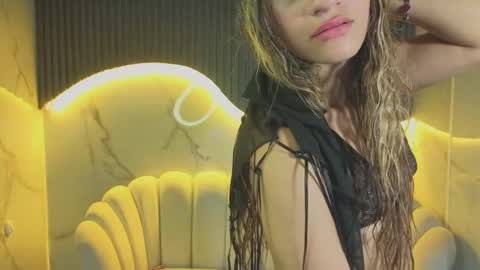 Laurita  online show from 11/07/25, 04:40