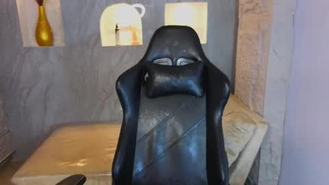 Laurita  online show from 02/03/26, 06:51