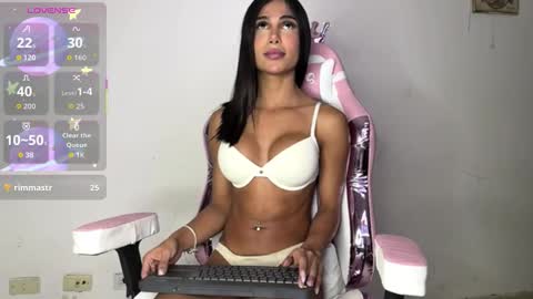 Snapshot of laurita_os chatting on 10/19/25, 07:20 laurita_os online show from 10/19/25, 07:20