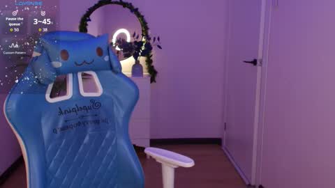 Diana online show from 12/17/25, 08:42