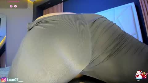 Lau Roberts online show from 12/02/25, 03:45