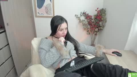 Lauryn online show from 10/03/25, 07:33