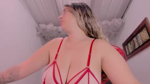 Snapshot of lauu_g chatting on 10/02/25, 09:16 Lauu G online show from 10/02/25, 09:16