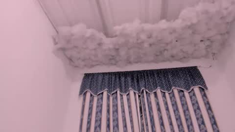 Snapshot of lauu_g chatting on 10/08/25, 10:24 Lauu G online show from 10/08/25, 10:24