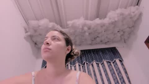 Snapshot of lauu_g chatting on 10/09/25, 09:29 Lauu G online show from 10/09/25, 09:29