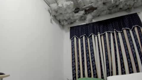 Snapshot of lauu_g chatting on 02/05/26, 11:15 Lauu G online show from 02/05/26, 11:15