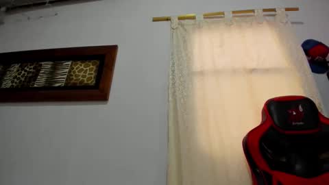 Snapshot of lauu_g chatting on 03/06/26, 01:18 Lauu G online show from 03/06/26, 01:18