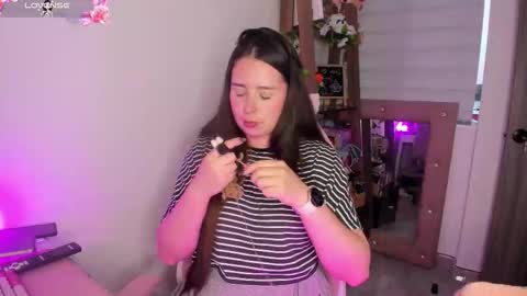          online show from 10/17/25, 10:34