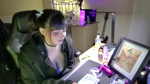 Lavenderrzz online show from 01/16/26, 03:27