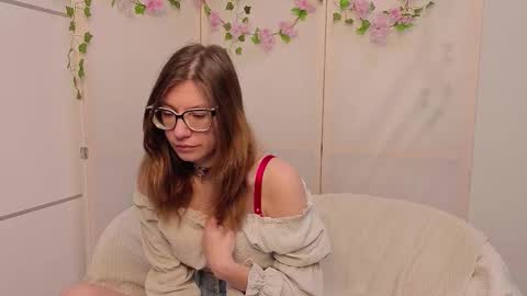 Gloria online show from 12/05/25, 06:33