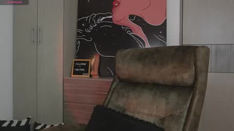 Mara online show from 11/14/25, 02:43