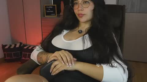Snapshot of laviah chatting on 04/27/26, 02:09 Mara online show from 04/27/26, 02:09