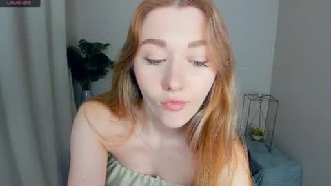 Snapshot of laviniahoutz chatting on 07/04/26, 10:16 Jane online show from 07/04/26, 10:16