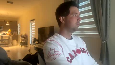 Snapshot of law_cambio chatting on 12/03/24, 01:32 law_cambio online show from 12/03/24, 01:32