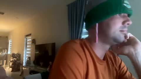 Snapshot of law_cambio chatting on 12/25/24, 02:23 law_cambio online show from 12/25/24, 02:23