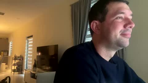 Snapshot of law_cambio chatting on 02/11/25, 01:09 law_cambio online show from 02/11/25, 01:09