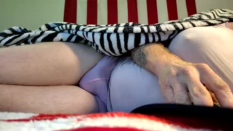 Snapshot of lawerenceingram46 chatting on 09/22/25, 04:25 lawerenceingram46 online show from 09/22/25, 04:25