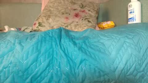 Lay Madison  online show from 02/17/25, 10:14