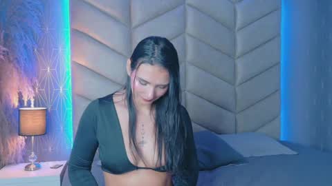 laya online show from 10/10/25, 04:11