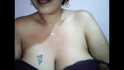 layanah12 online show from 12/21/24, 02:37