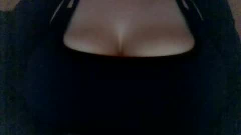 layannalea online show from 11/25/25, 11:54