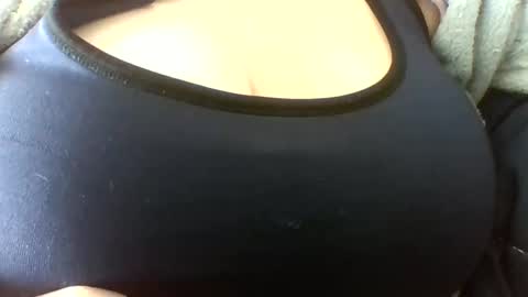 Snapshot of layannalea chatting on 05/04/26, 05:31 layannalea online show from 05/04/26, 05:31