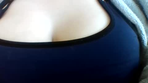 Snapshot of layannalea chatting on 05/22/26, 02:30 layannalea online show from 05/22/26, 02:30