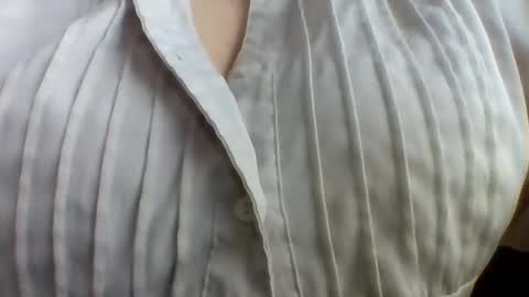 Snapshot of layannalea chatting on 06/11/26, 12:43 layannalea online show from 06/11/26, 12:43