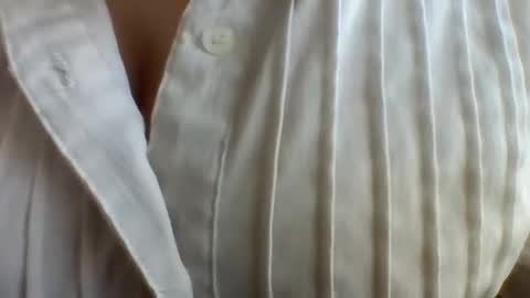 Snapshot of layannalea chatting on 06/11/26, 03:04 layannalea online show from 06/11/26, 03:04