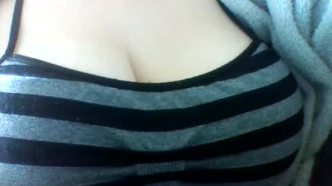 Snapshot of layannalea chatting on 07/07/26, 10:14 layannalea online show from 07/07/26, 10:14